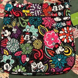 BRAND NEW, VERA BRADLEY, DISNEY Mickey and Minnie Crossbody Purse (with tag)